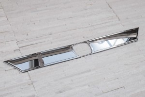 HONDA HRV 2015+ LISTWA KLAPY TYŁ WOKÓŁ ZNACZKA