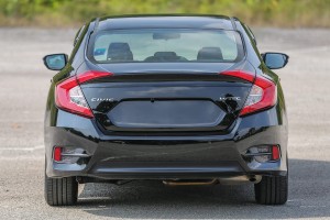 HONDA CIVIC X 2016-2019 PRZED FACELIFTINGIEM ZAŚLEPKA HAKA HOLOWNICZEGO TYLNEGO ZDERZAKA 71506TEAT50