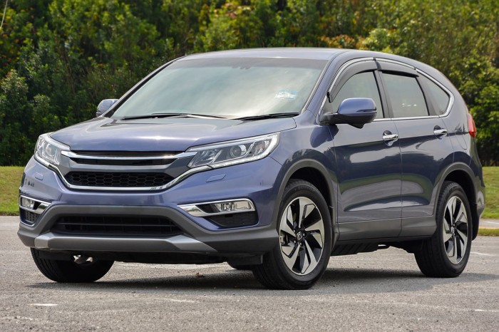 HONDA CR-V IV 2015-2018 PO FACELIFTINGU KRATKA PRZEDNIEGO ZDERZAKA ŚRODKOWA 71180T1EE10