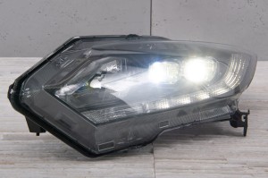 HONDA HR-V II RU 2015-2018 PRZED FACELIFTINGIEM LAMPA PRZEDNIA LED LEWA 33150T72G31