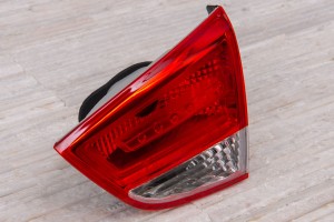 HYUNDAI ix35 LM 2010-2013 PRZED FACELIFTINGIEM LAMPA KLAPY TYLNEJ PRAWA 924062Y0