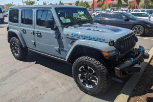 JEEP WRANGLER JL 2018+ USA MASKA RUBICON Z WYGŁUSZENIEM