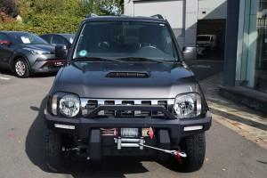 SUZUKI JIMNY 1998-2018 PROFILOWANY ZDERZAK STALOWY PRZEDNI