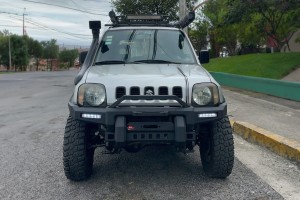 SUZUKI JIMNY 1998-2018 PROFILOWANY ZDERZAK STALOWY PRZEDNI