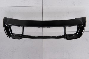 JEEP GRAND CHEROKEE IV WK2 2014-2017 PO PIERWSZYM LIFTINGU CZARNA RAMKA DOLNEJ KRATKI ZDERZAKA 68143070AD