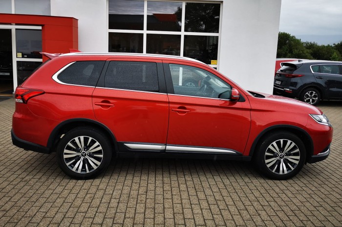 MITSUBISHI OUTLANDER III GF 2012-2022 SPOILER NA DACH