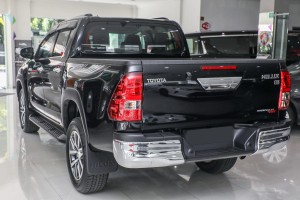 TOYOTA HILUX VIII 2015-2020 PRZED LIFTINGIEM TYLNA LAMPA KAROSERYJNA LEWA 815600K270