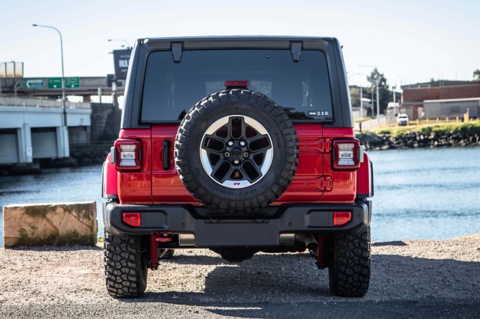 JEEP WRANGLER JL/JLU 2018+ DODATKOWE KOŃCÓWKI TYLNEGO ZDERZAKA DO WERSJI RUBICON