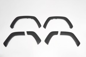 TOYOTA RAV4 V 2019+ POSZERZENIA BŁOTNIKÓW ABS