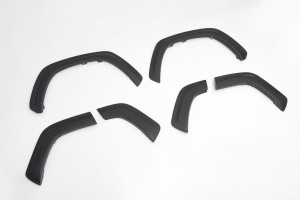 TOYOTA RAV4 V 2019+ POSZERZENIA BŁOTNIKÓW ABS