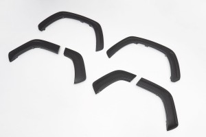 TOYOTA RAV4 V 2019+ POSZERZENIA BŁOTNIKÓW ABS