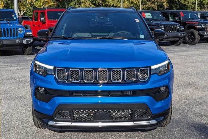 JEEP COMPASS II MP 2020+ PO FACELIFTINGU LAMPA PRZECIWMGIELNA PRZEDNIA LED P=L 68470159AA