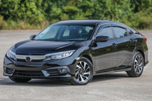 HONDA CIVIC X 2016-2019 SEDAN PRZED FACELIFTINGIEM POSZYCIE PROGU LISTWA LEWA 71850TGGA00