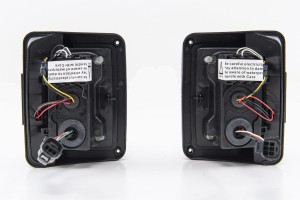 JEEP WRANGLER JK 2007-2018 LAMPY TYLNE LED KOMPLET 2SZT (P+L)