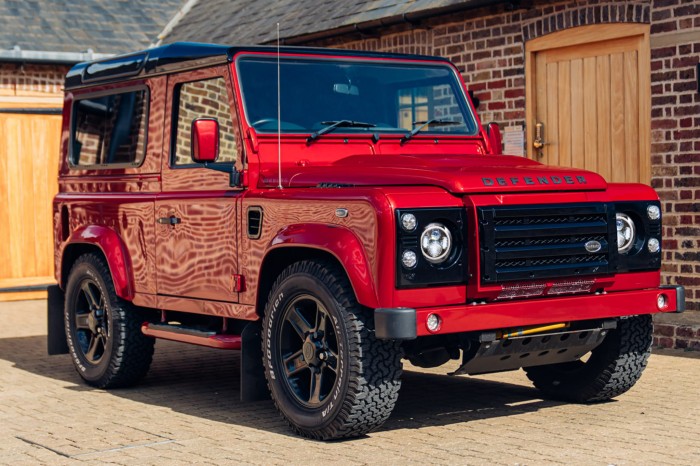 LAND ROVER DEFENDER 90/110 LAMPY PRZEDNIE LEDOWE 7'' HALO EYES