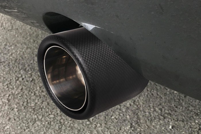 TUNINGOWA KOŃCÓWKA WYDECHU 2" 54 MM KARBON