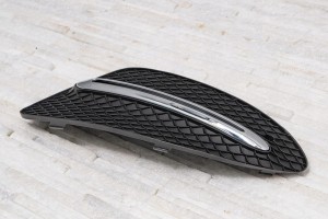 MERCEDES B-CLASS W246 2014-2018 LEWA KRATKA ZDERZAKA ZAŚLEPKA HALOGENU A2468852722 / A2468851374
