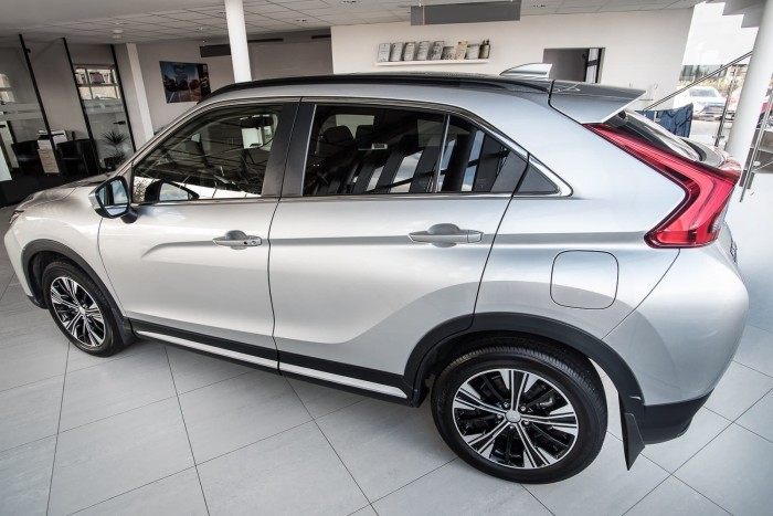 MITSUBISHI ECLIPSE CROSS 2018+ CHLAPACZE
