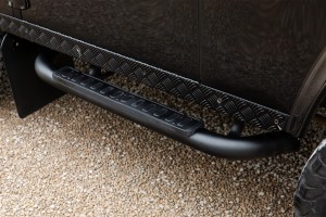 LAND ROVER DEFENDER 90 STOPNIE BOCZNE CZARNE MODEL STYL SVX