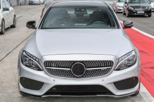 MERCEDES C-CLASS W205 2014-2018 LISTWA PRZEDNIEGO ZDERZAKA LEWA CZARNA A2058852500