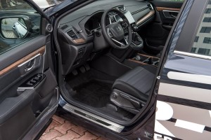 HONDA CR-V V 2018+ WEWNĘTRZNE LISTWY PROGOWE