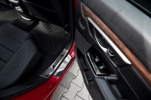 HONDA CR-V V 2018-2023 WEWNĘTRZNE GÓRNE LISTWY PROGOWE