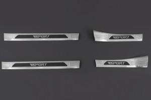 HONDA CR-V V 2018-2023 WEWNĘTRZNE GÓRNE LISTWY PROGOWE