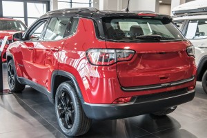 JEEP COMPASS II 2017+ OCHRONNA LISTWA ZDERZAKA TYLNEGO ABS