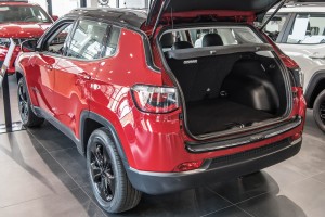 JEEP COMPASS II 2017+ OCHRONNA LISTWA ZDERZAKA TYLNEGO ABS