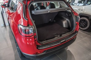 JEEP COMPASS II 2017+ OCHRONNA LISTWA ZDERZAKA TYLNEGO ABS