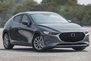 MAZDA 3 IV BP 2019+ CHROMOWANA LISTWA GRILLA LEWA