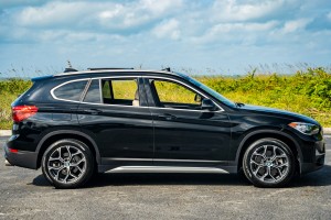 BMW X1 F48 2015-2022 LISTWA PRZEDNIEGO BŁOTNIKA PRAWA 51777332338