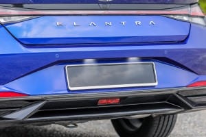 2021-Hyundai-Elantra-1.6L-IVT-Malaysia_Ext-33.jpg