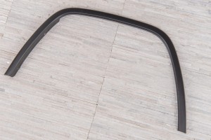 JEEP GRAND CHEROKEE IV WK2 2017-2021 DRUGI FACELIFTING LISTWA PRZEDNIEGO BŁOTNIKA GŁADKA LEWA 5XT69RXFAC