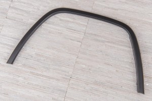 JEEP GRAND CHEROKEE IV WK2 2017-2021 DRUGI FACELIFTING LISTWA PRZEDNIEGO BŁOTNIKA GŁADKA PRAWA 5XT68RXFAC