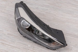 HYUNDAI TUCSON III TL 2015-2018 PRZED FACELIFTINGIEM LAMPA PRZEDNIA LED PRAWA 92102D7000