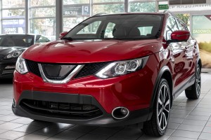NISSAN QASHQAI II J11 2014-2017 PRZED FACELIFTINGIEM LAMPA PRZEDNIA PRAWA Z LED 260604EH0A