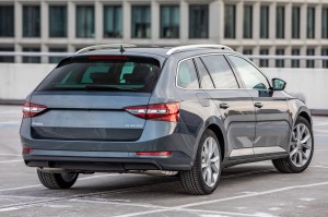 SKODA SUPERB III B8 2015+ KOMBI ZASŁONKI PRZECIWSŁONECZNE