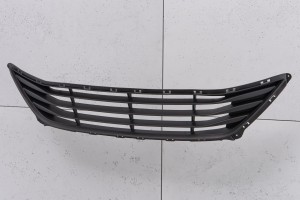 HYUNDAI ELANTRA V MD 2010-2013 PRZED FACELIFTINGIEM KRATKA ZDERZAKA ŚRODKOWA 865603X700