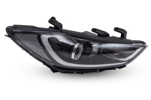 HYUNDAI ELANTRA VI AD 2015-2018 PRZED FACELIFTINGIEM LAMPA PRZEDNIA PRAWA 92102F2020