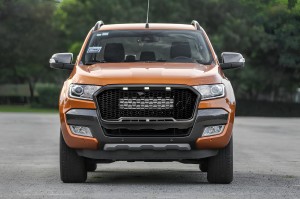 FORD RANGER T7 2016-2018 TUNINGOWY GRILL PRZEDNI ATRAPA CHŁODNICY Z OŚWIETLENIEM LED