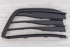 VOLKSWAGEN GOLF 8 VIII 5H 2020+ KRATKA PRZEDNIEGO ZDERZAKA PRAWA 5H0853666J