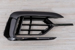 VOLKSWAGEN ARTEON 2017-2020 R-LINE PRZED FACELIFTINGIEM KRATKA PRZEDNIEGO ZDERZAKA PRAWA 3G8853666B