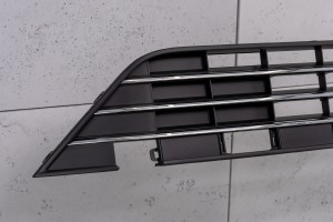 VW TOUAREG 2015-2018 KRATKA PRZEDNIEGO ZDERZAKA 7P6853671H