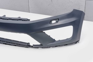 VOLKSWAGEN TOUAREG II 7P 2014-2018 PO FACELIFTINGU ZDERZAK PRZEDNI GÓRNY POD SPRYSKIWACZE 7P6807221D