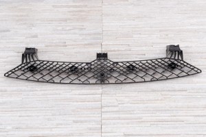 VOLKSWAGEN TOUAREG II 7P 2014-2018 PO FACELIFTINGU MOCOWANIE ATRAPY CHŁODNICY 7P6807192C