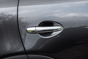 MAZDA 3 III BM 2013-2018 CHROMOWANE NAKŁADKI NA KLAMKI WERSJA Z KLUCZYKIEM KLUCZ