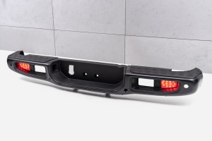 JEEP GLADIATOR JT 2018+ ZDERZAK TYLNY Z PDC