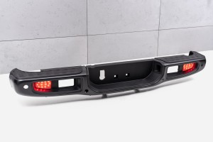 JEEP GLADIATOR JT 2018+ ZDERZAK TYLNY Z PDC