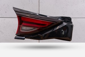 MAZDA CX-5 II KF 2017-2021 PRZED FACELIFTINGIEM LAMPA KLAPY TYLNEJ LED LEWA KB8A513G0B